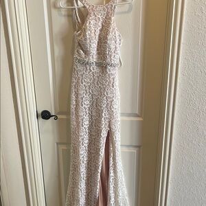 Elegant White Lace Dress